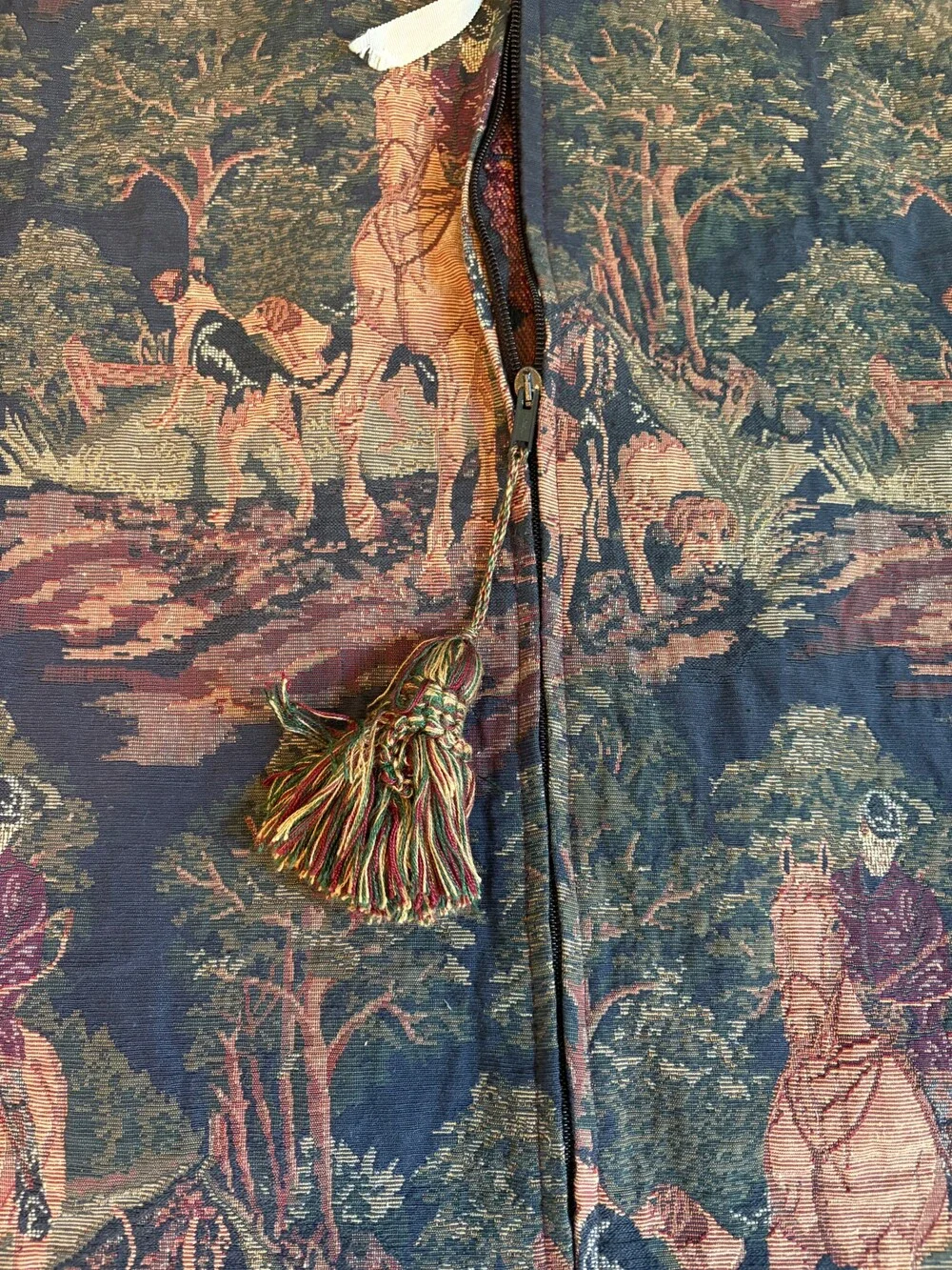 Vintage Style Tapestry Garment Bag Equestrian Horse Hunting Scene Zip Travel